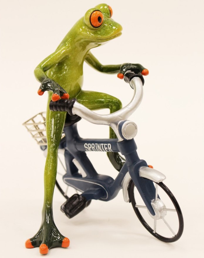 Figurka żaba cyklista